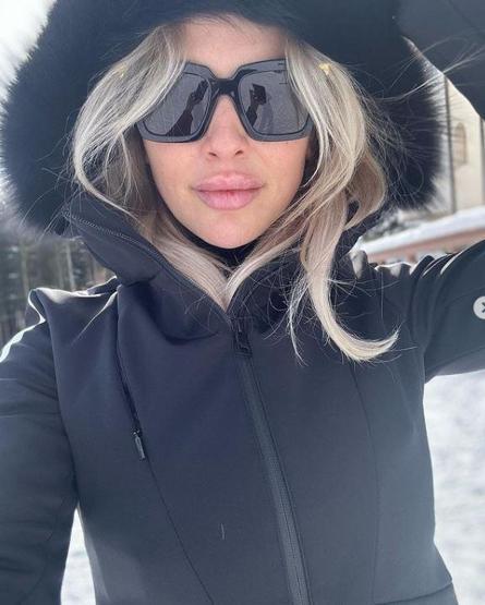 Hadise yardım toplamak için Hollandaya gitti