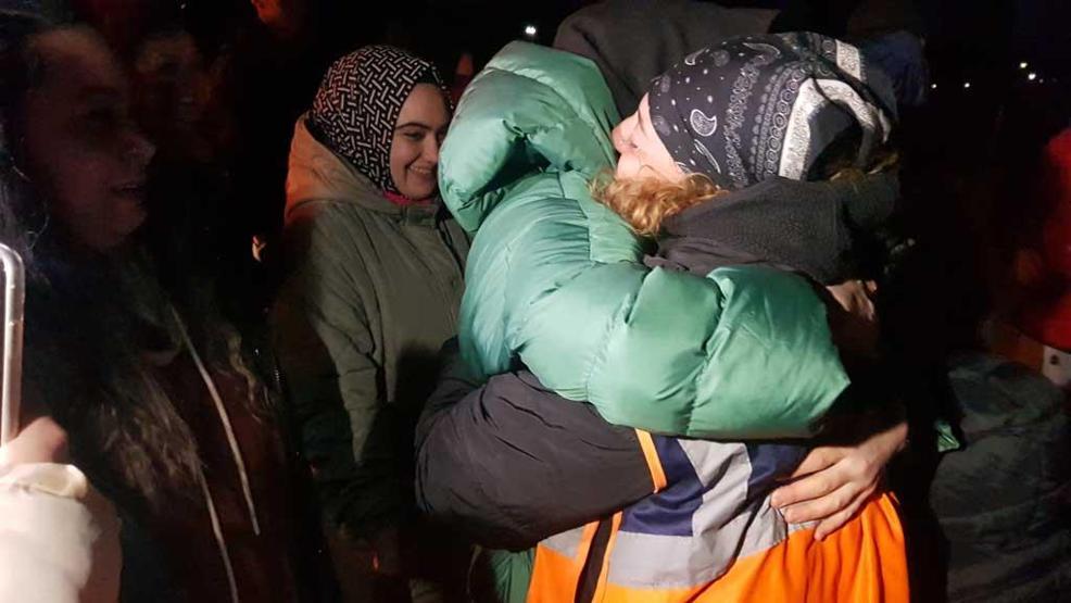 Deprem bölgesinden dönen AFAD ekipleri gözyaşlarına hakim olamadı
