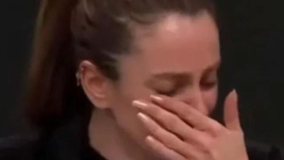 Bestemsu Özdemir canlı yayında ağlamaktan konuşamadı