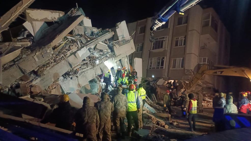 Enkaz yeni yıkımlara neden olmasın Salgın hastalık riski