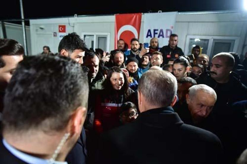 Cumhurbaşkanı Erdoğan ve MHP lideri Bahçeli, konteyner kenti ziyaret etti