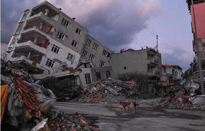 Pınar Altuğ dolandırıcılara karşı uyarıda bulundu