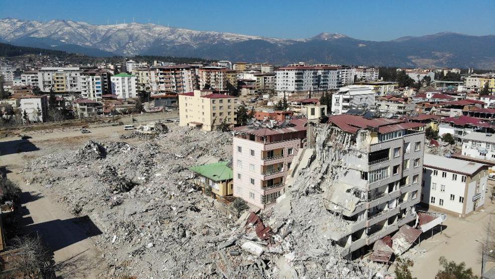 Evde depreme karşı önlem: Hangi eşya nasıl sabitlenmeli