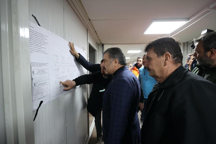 Bakan Fahrettin Koca, Defnede kurulan hastaneyi inceledi