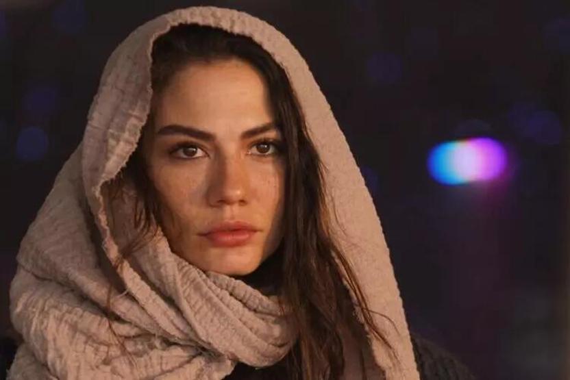 Oğuzhan Koçtan Demet Özdemire duygusal kutlama