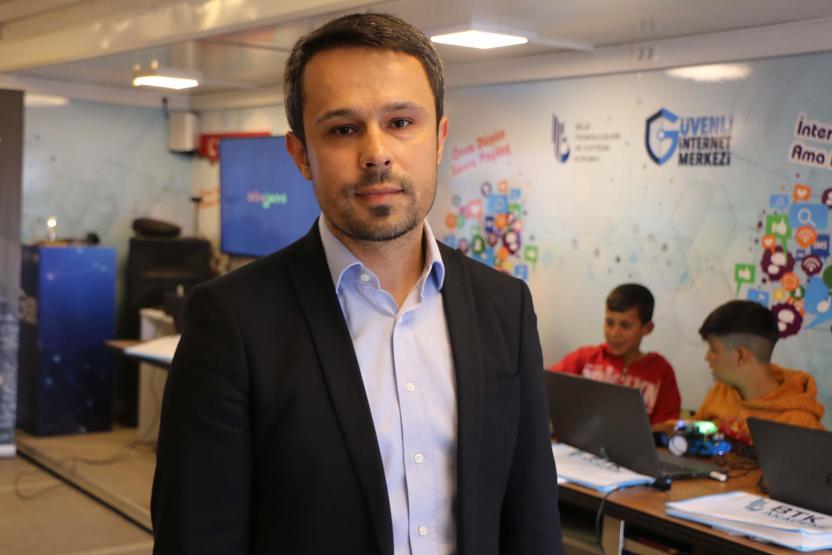 Depremzede çocuklara Robotik Kodlama eğitimi