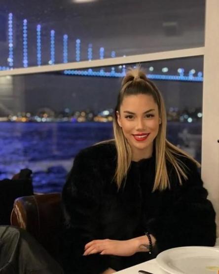 Survivor Asena Demirbağın eski eşi merak konusu oldu
