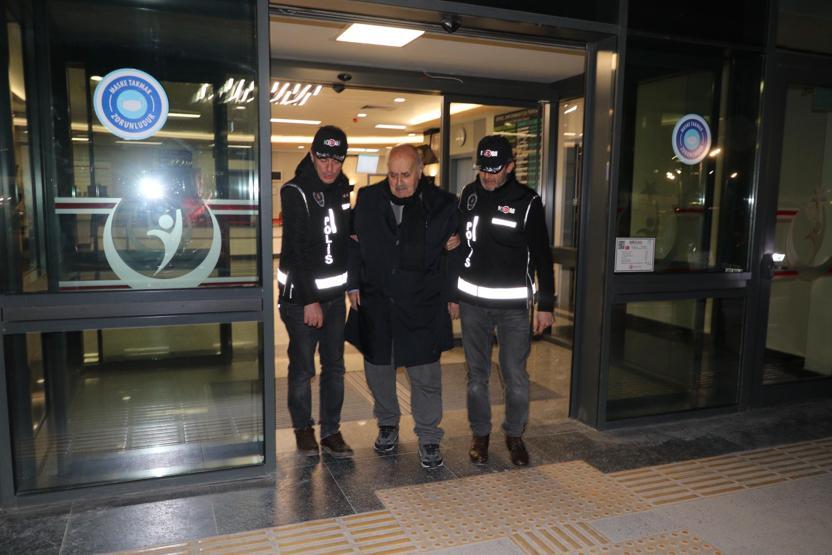 Rende Sitesinin sahibi: Kolon kesseydik zaten deprem öncesinde bina üzerimize düşerdi