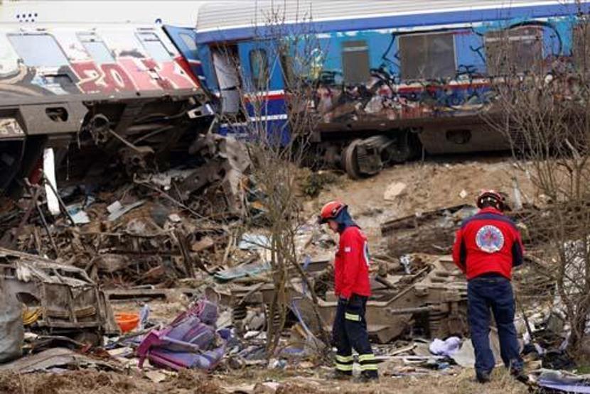 Yunanistanda tren faciası: Miçotakis kazanın nedenini açıkladı