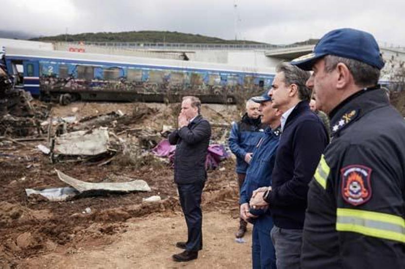 Yunanistanda tren faciası: Miçotakis kazanın nedenini açıkladı