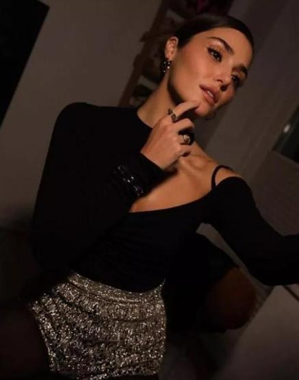 Hande Erçel yeteneğini konuşturdu