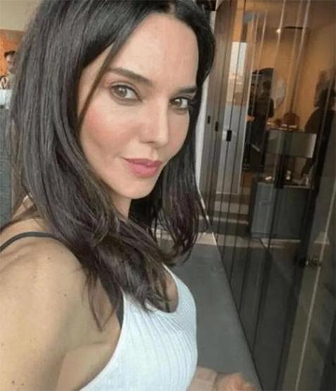 Hande Ataizi: Hayırdır bayram mı var