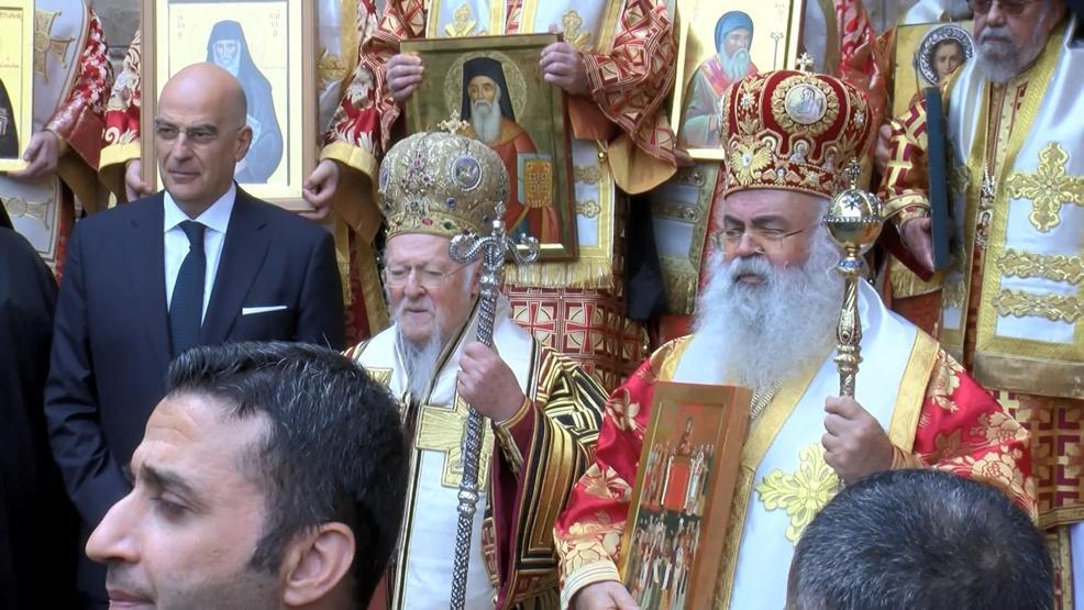 Yunanistan Dışişleri Bakanı Dendias, Fener Rum Patrikhanesinde törene katıldı