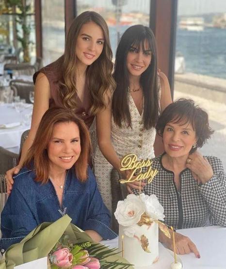 Hülya Koçyiğitin eşi Selim Soydan ameliyat oldu