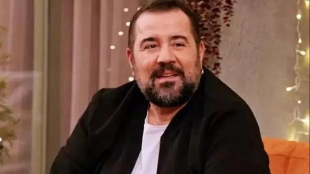 Ata Demirer, adeta iğne ipliğe döndü