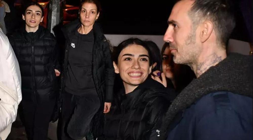 Hazar Ergüçlünün panik anları