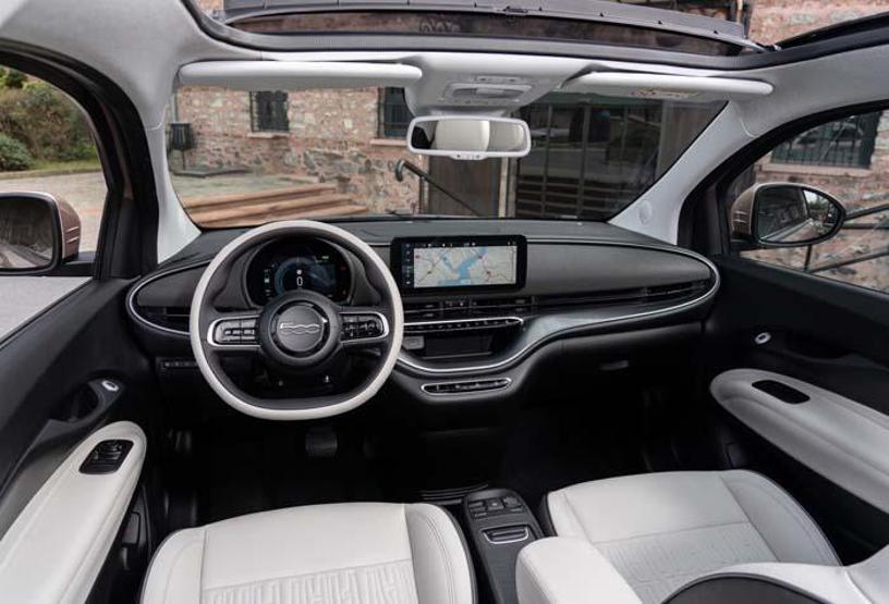 FIAT 500e tek şarjla 320 km gidecek