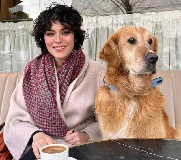 Ezgi Mola, depremde kurtarılan köpeği sahiplendi