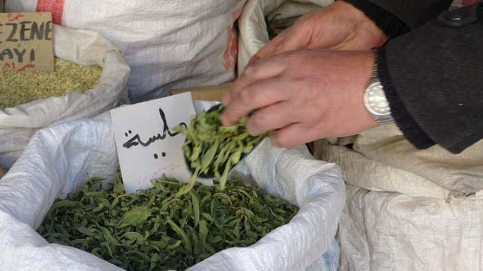 Gribe karşı adeta doğal ilaç Mevsim geçişlerinde vakalar artınca vatandaşlar aktarlara koştu İşte en çok tercih edilen bitkiler ve faydaları