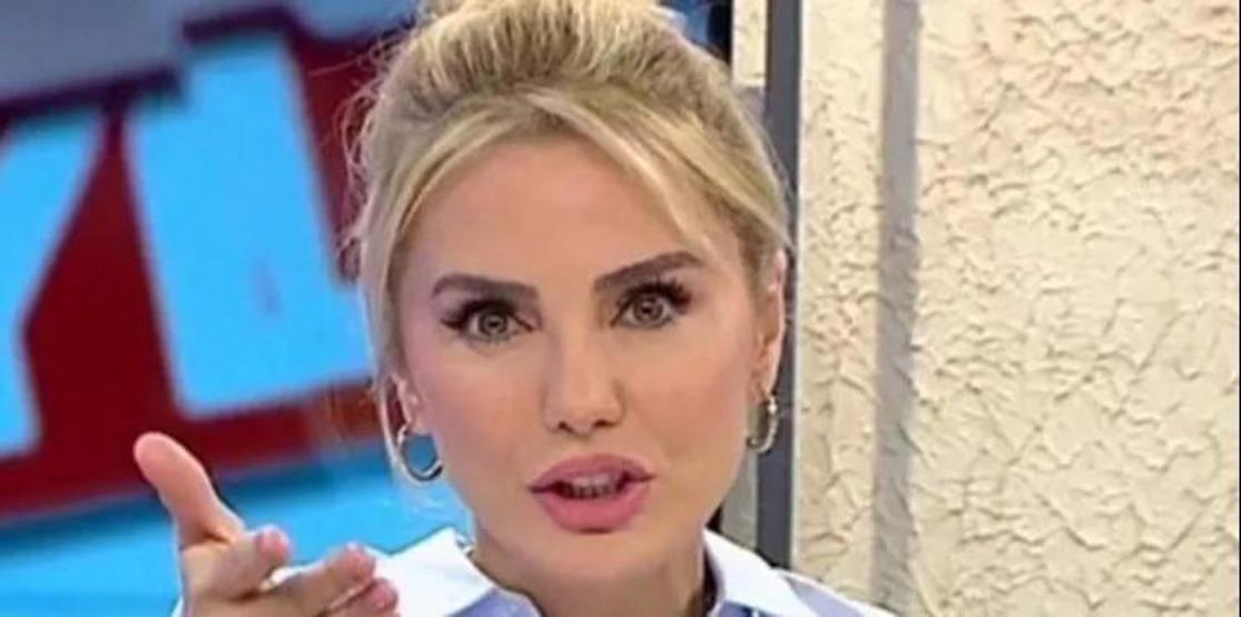 Ece Erken röportaj esnasında gözyaşlarına hakim olamadı