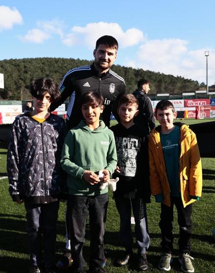 Beşiktaşın idmanda sürpriz misafirleri vardı