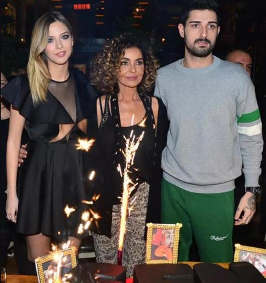 Derya Tuna gazetecileri güldürdü