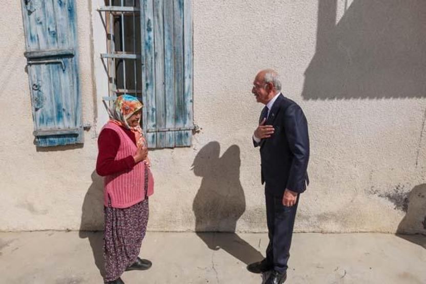 CHP Genel Başkanı ve Cumhurbaşkanı Adayı Kılıçdaroğlu, eşi Selvi Kılıçdaroğlu ile KKTC’de