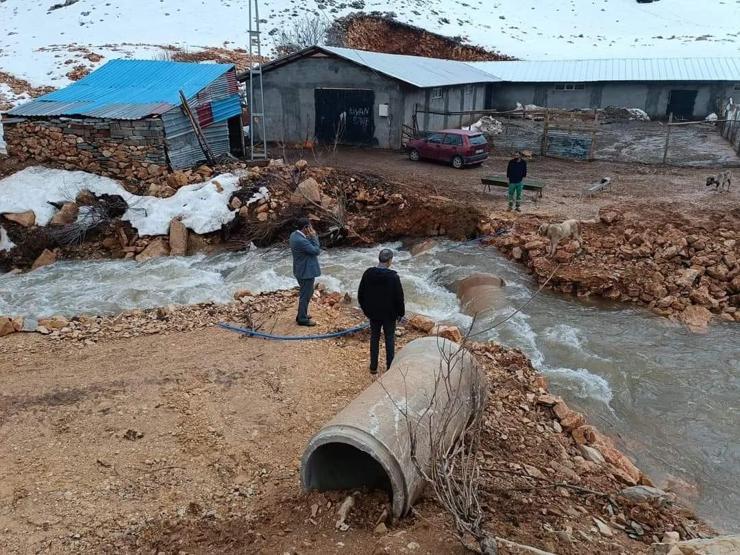 Tunceli’de sağanak hayatı olumsuz etkiledi