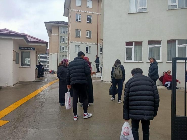 Deprem bölgesinden kaçtılar, Bolu’da depreme yakalandılar