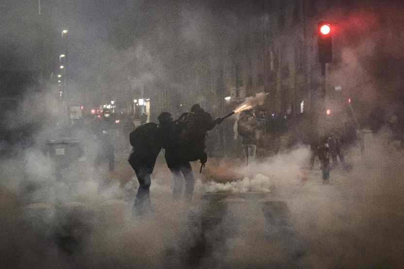 Macron hükümetinin 49.3 kararı, öfkeyi alevlendirdi