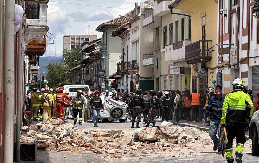 Ekvadorda 6,8 büyüklüğünde deprem: En az 16 kişi hayatını kaybetti