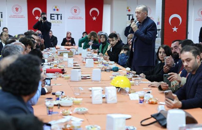 Cumhurbaşkanı Erdoğan, Balıkesirde depremzedelerle bir araya geldi