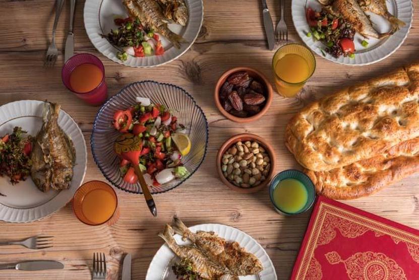 Sağlıklı iftar sofrasında neler olmalı