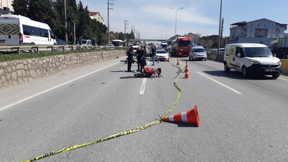 Feci son: TIRın altında kalarak can verdiler Geriye bu kareler kaldı...