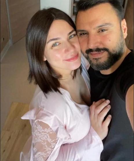 Alişandan eşi Buse Varola doğum günü sürprizi