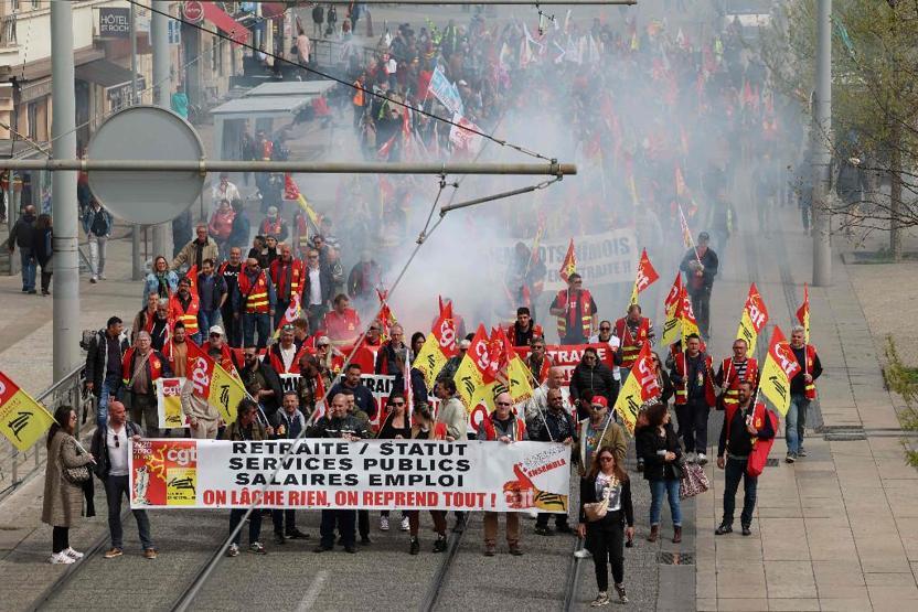 Fransada işçiler bugün genel greve gidiyor