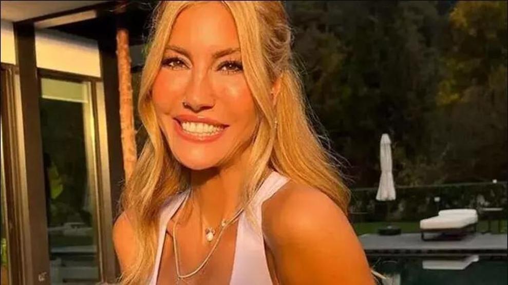 Çağla Şıkel duygulandırdı: Uzaklardan izlemeye devam edeceğim