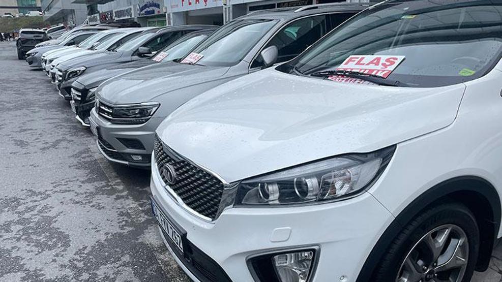 Bayilerde sıfır araç yok: İkinci el oto piyasası hareketlendi