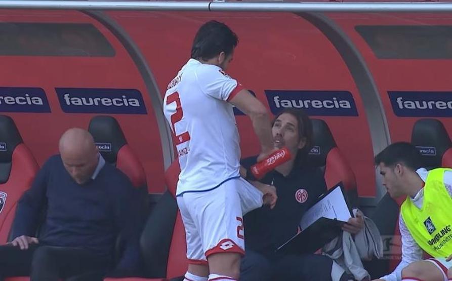 Futbol sahalarının en ilginç anları
