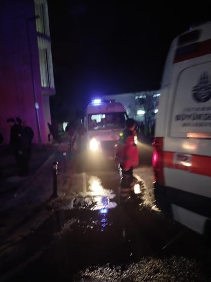 Son dakika haberi: Üsküdarda hastanede yangın çıktı Hastaların tahliyesi sürüyor