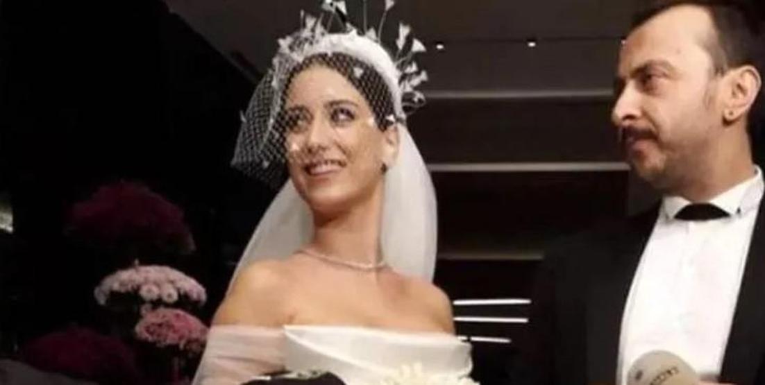Hazal Kaya bebeğiyle kamera karşısına geçti