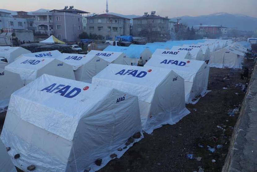 Deprem bölgesi için salgın hastalık uyarısı