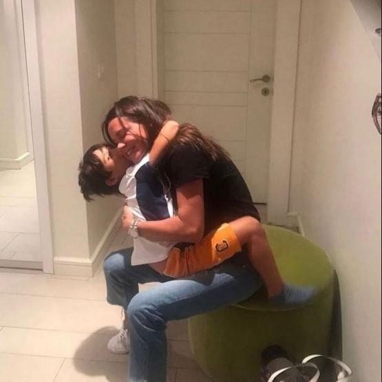 Ebru Şallı 3 yıl sonra depremzedeler için Pars’ın odasına girdi