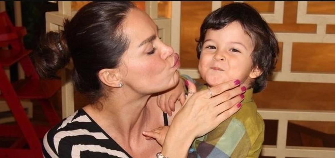 Ebru Şallı 3 yıl sonra depremzedeler için Pars’ın odasına girdi
