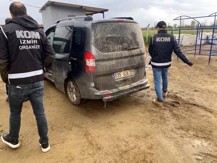 İzmir ve Manisada suç örgütüne Akbaba operasyonu: 18 gözaltı