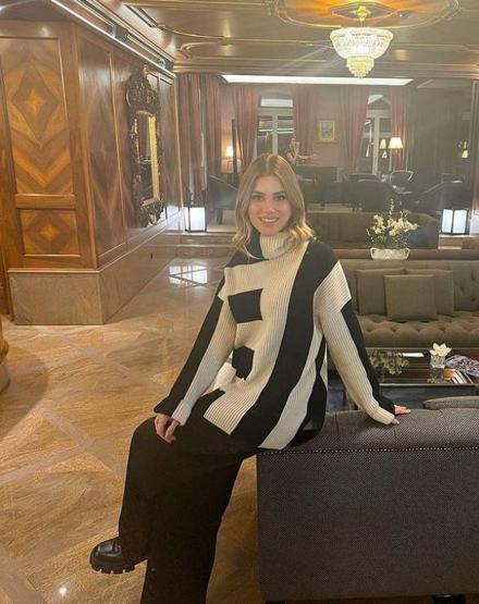 Nazlı Sabancıdan yeni hamilelik pozu