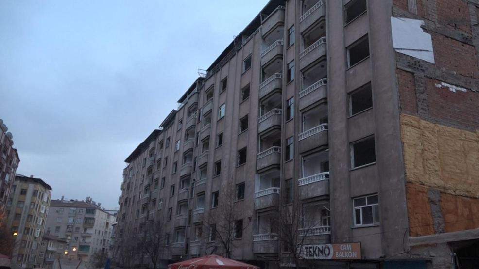 Elazığda ağır hasarlı 29 binanın yıkımı tamamlandı