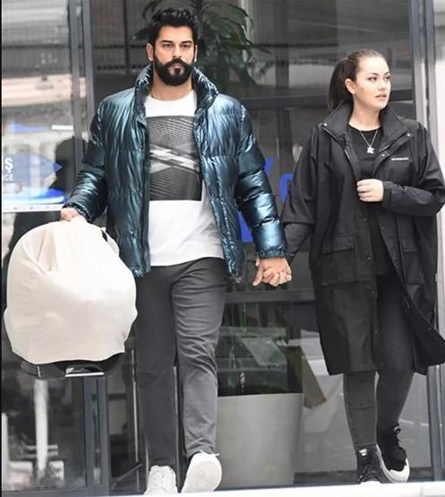 Burak Özçivitin eşi Fahriye Evcene doğum hediyesi