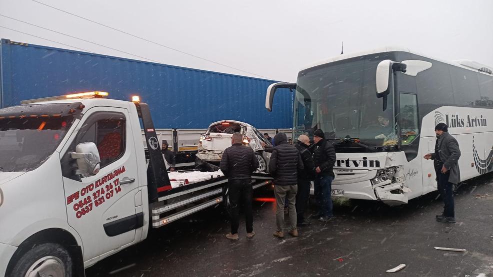 Bolu TEMde feci kaza: 58 araç karıştı, 10 kişi yaralandı