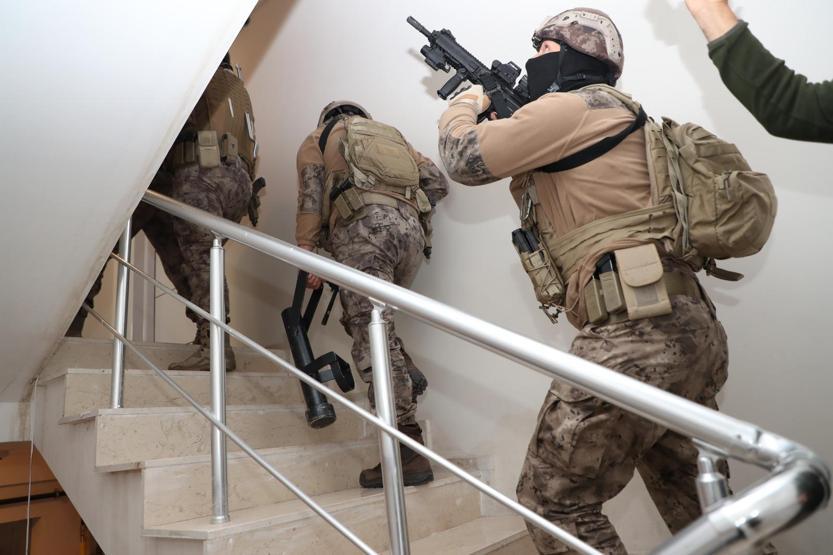 Mersinde DEAŞ operasyonu: 8 gözaltı
